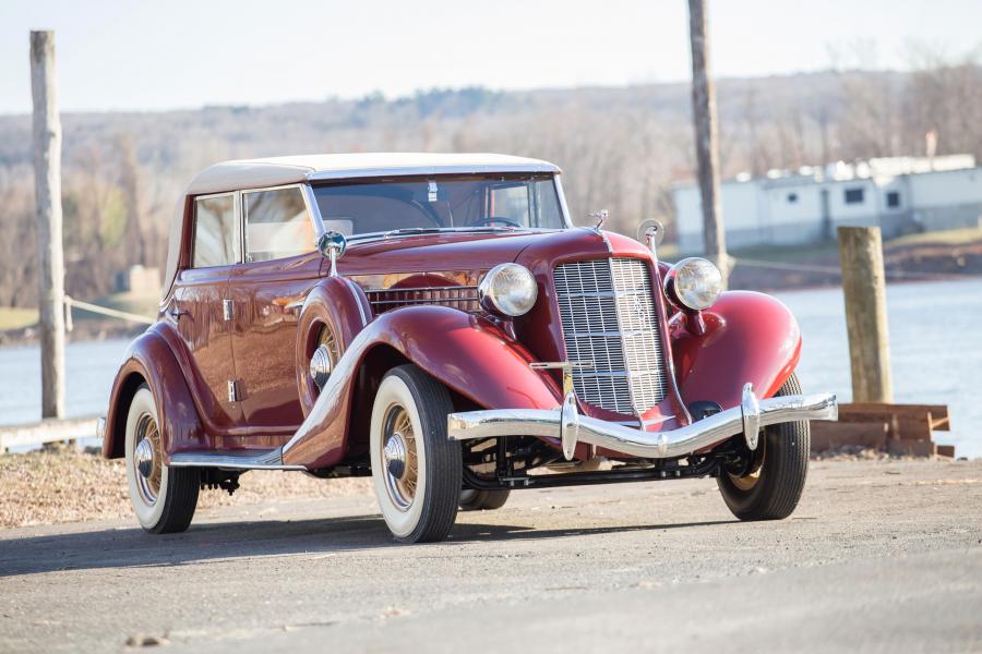  Auburn 851 Custom Dual Ratio Phaeton 1935 года  (фото 1 из 9)